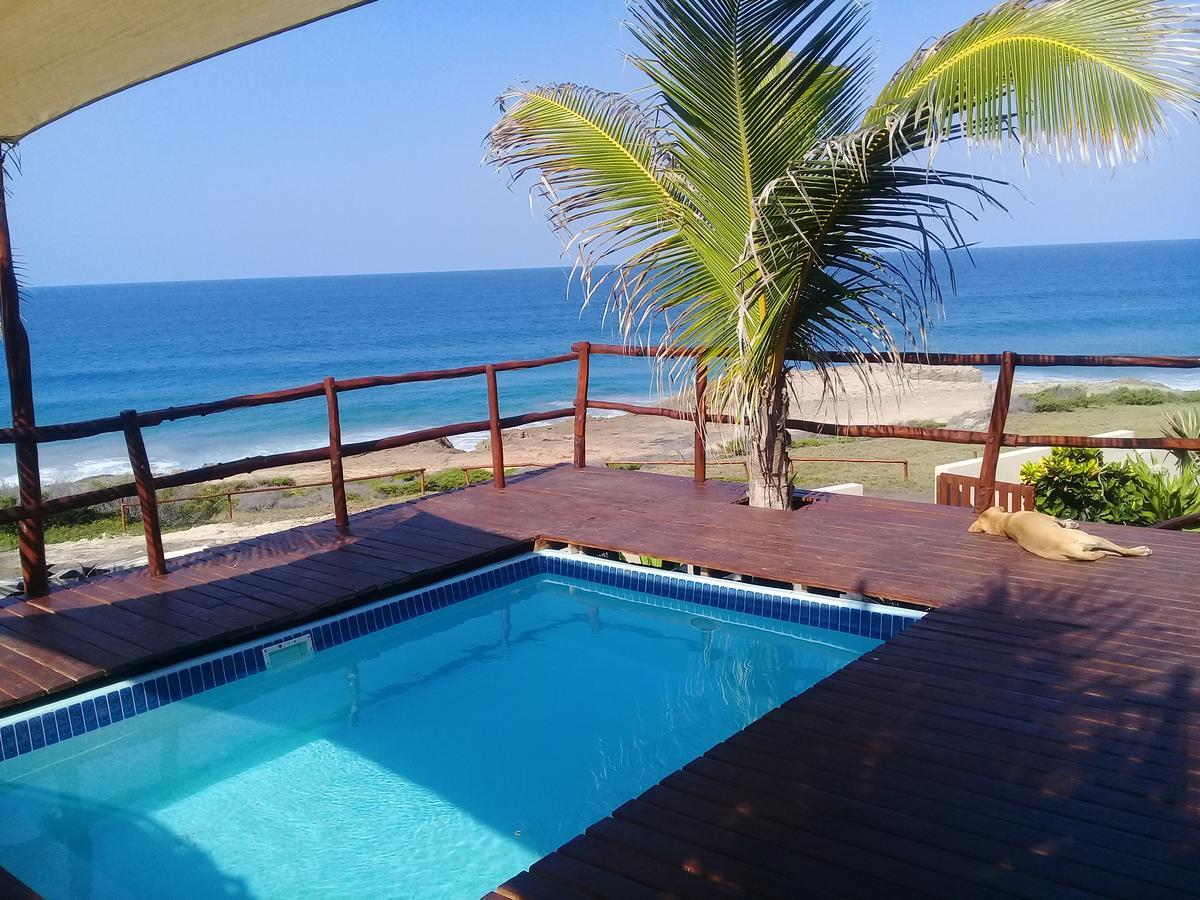 C-Mew Guest House Praia do Praia do Tofo Dış mekan fotoğraf
